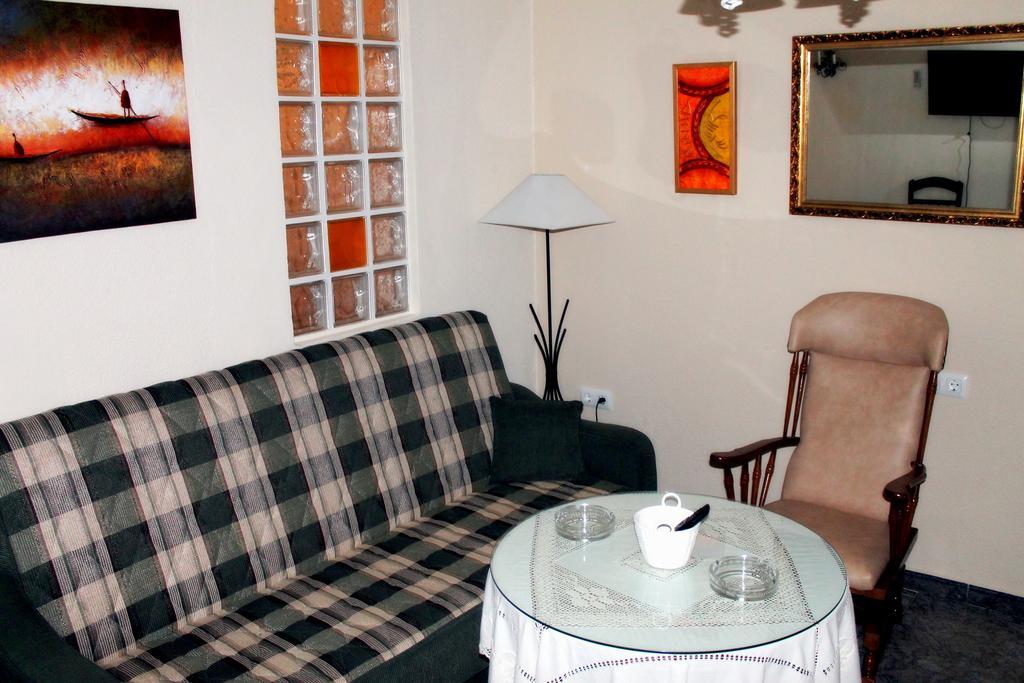 Castor Y Polux Apartment Ел Гастор Стая снимка